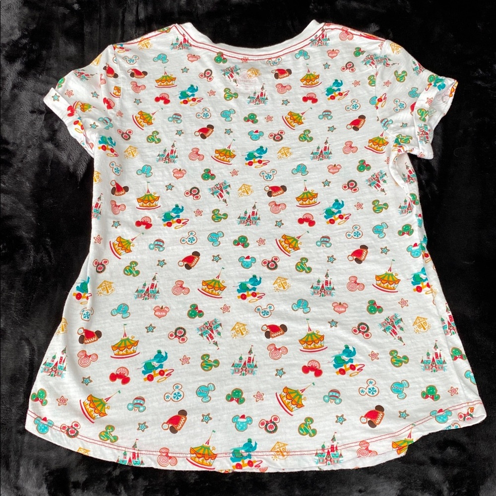Disney Parks Christmas tshirt - Picture 2 of 2